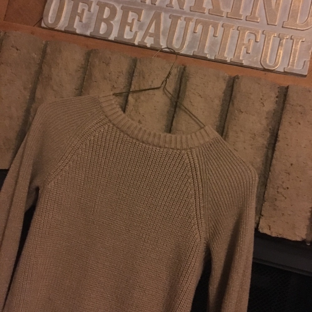 Tan sweater 🍁 - Picture 2 of 2